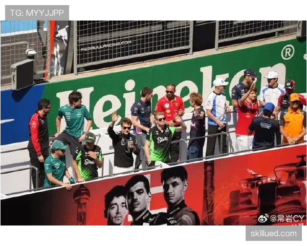 周冠宇赛场上像风，家里竟然是这待遇？普通人想都不敢想！